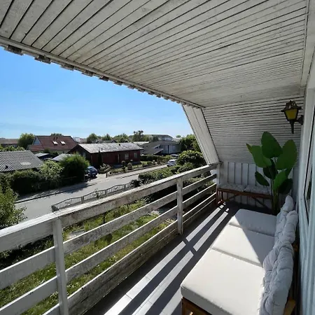 Fully Furnished With Shared Kitchen And Bathroom7